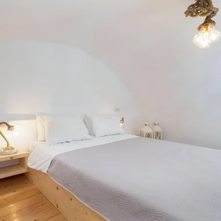 度假居 Santa Irini