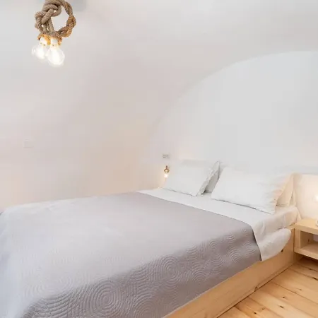 Santa Irini Holiday home *