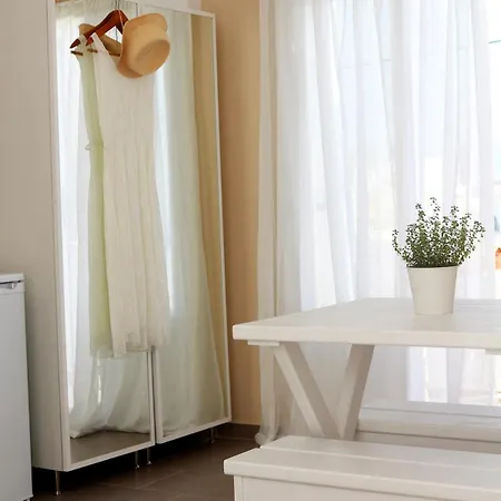 Holiday home Santa Irini